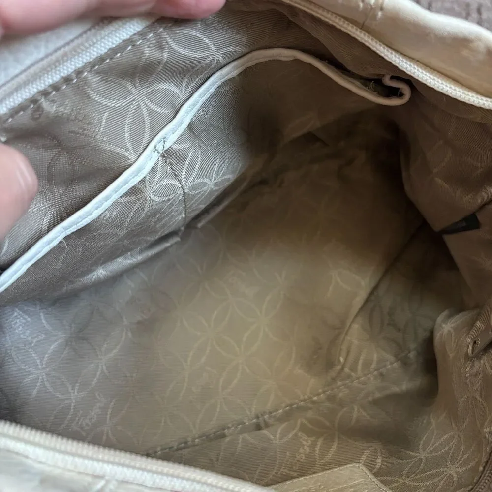 Fossil Cloud White Cargo Hobo Bag Pebbled Leather Cream Purse Zip Up Key Charm